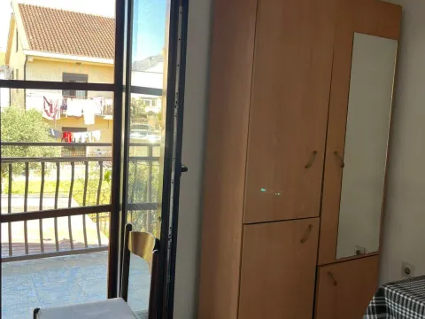 Rent, one bedroom apartment, 32m², Stari Aerodrom, Podgorica - image 2