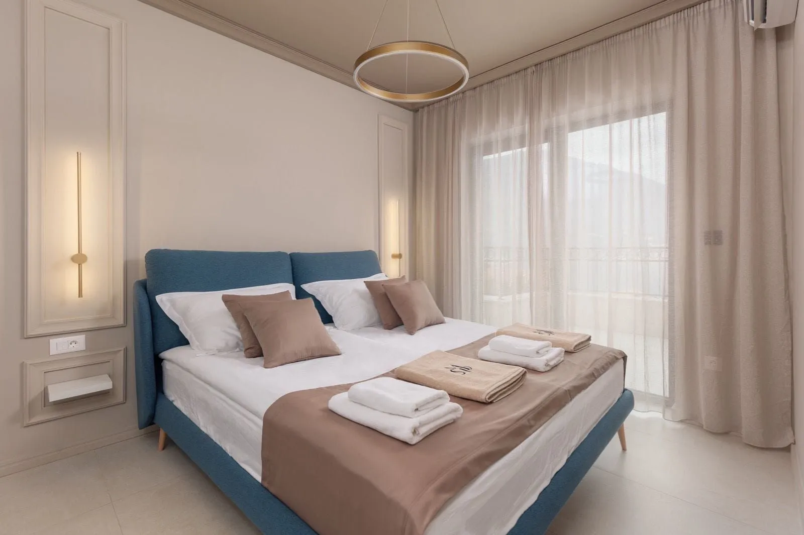 Prodaja, trosoban stan, 84m², Dobrota, Kotor