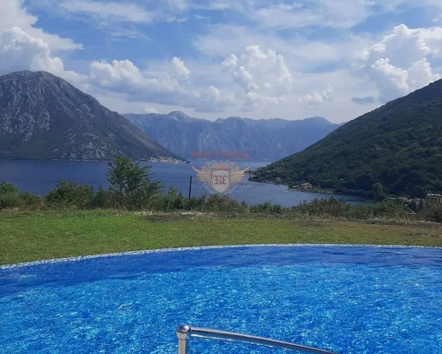 Sale, two bedroom apartment, 84m², Kotor, Crna Gora