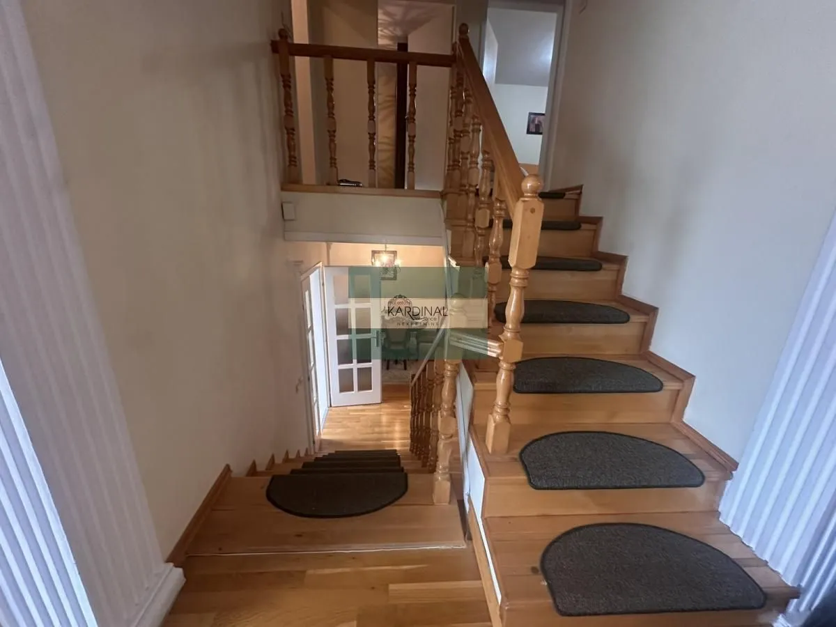 Prodaja, kuća, 263m², Dragobraća, Kragujevac