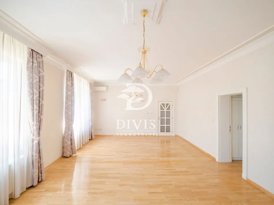 Izdavanje, kuća, 448m², Dedinje Rtv Pink, Dedinje Sve Podlokacije