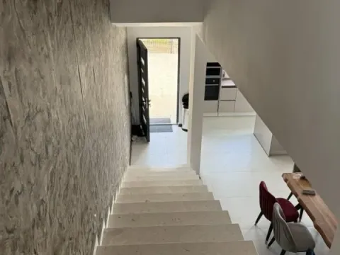 Sale, house, 220m², Utjeha, Ulcinj - image 9