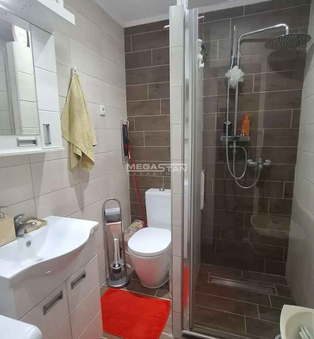 Sale, two bedroom apartment, 42m², Profesorska Kolonija, Palilula Sve Podlokacije