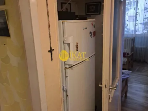 Sale, two bedroom apartment, 53m², Kalenić Pijaca, Vračar Sve Podlokacije - image 7