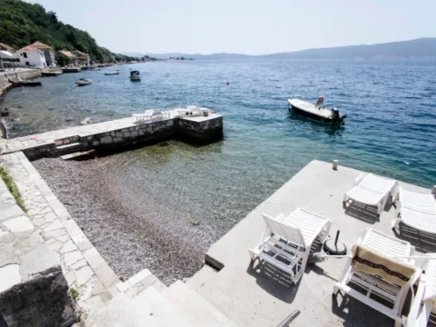 Rent, two bedroom apartment, 70m², Opatovo, Tivat - image 10