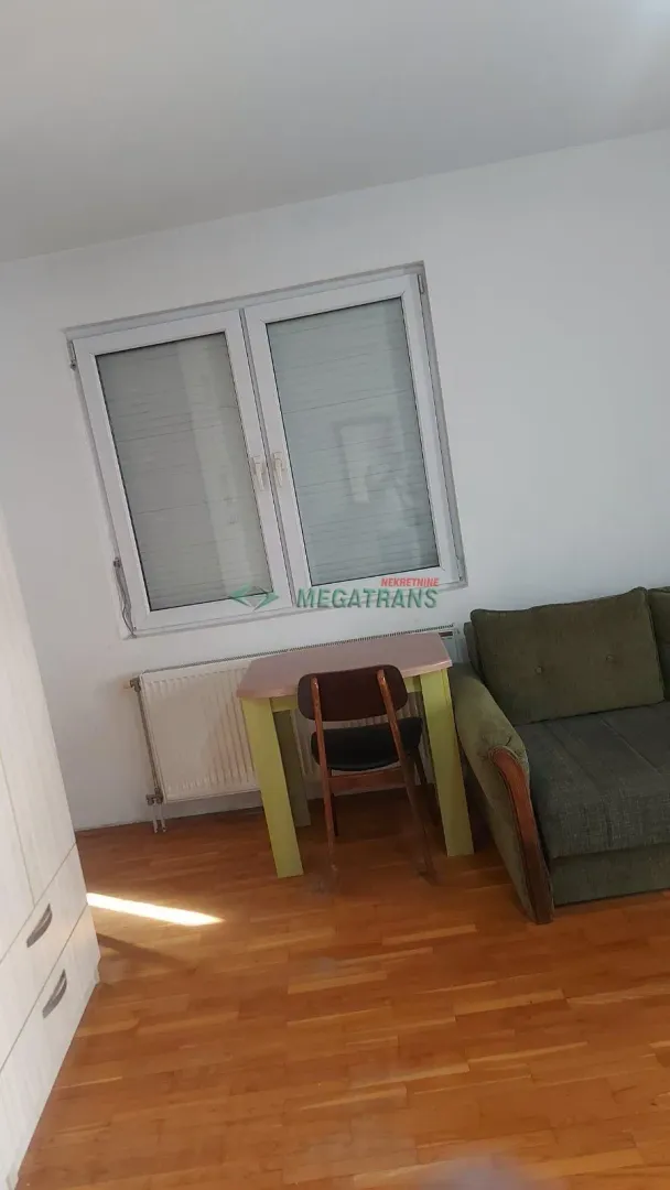 Izdavanje, jednosoban stan, 30m², Bulevar Oslobodjenja, Novi Sad Sve Podlokacije