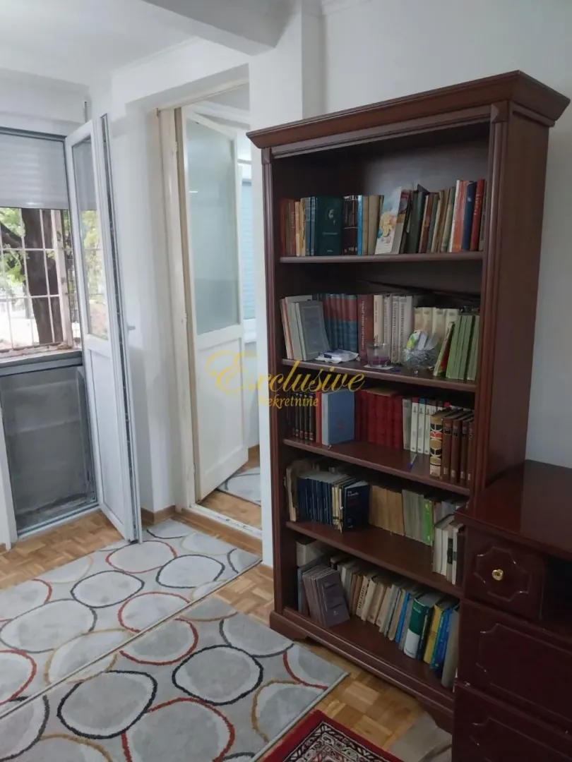 Izdavanje, jednosoban stan, 45m², Zvezdara Sve Podlokacije, Beograd