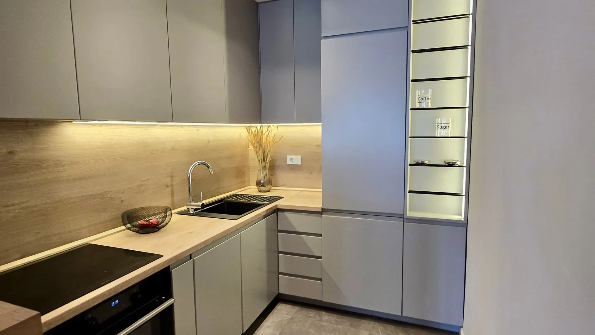 Rent, two bedroom apartment, 120m², Centar, Podgorica