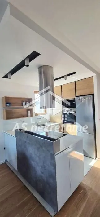 Izdavanje, dvosoban stan, 53m², Autokomanda, Voždovac Sve Podlokacije