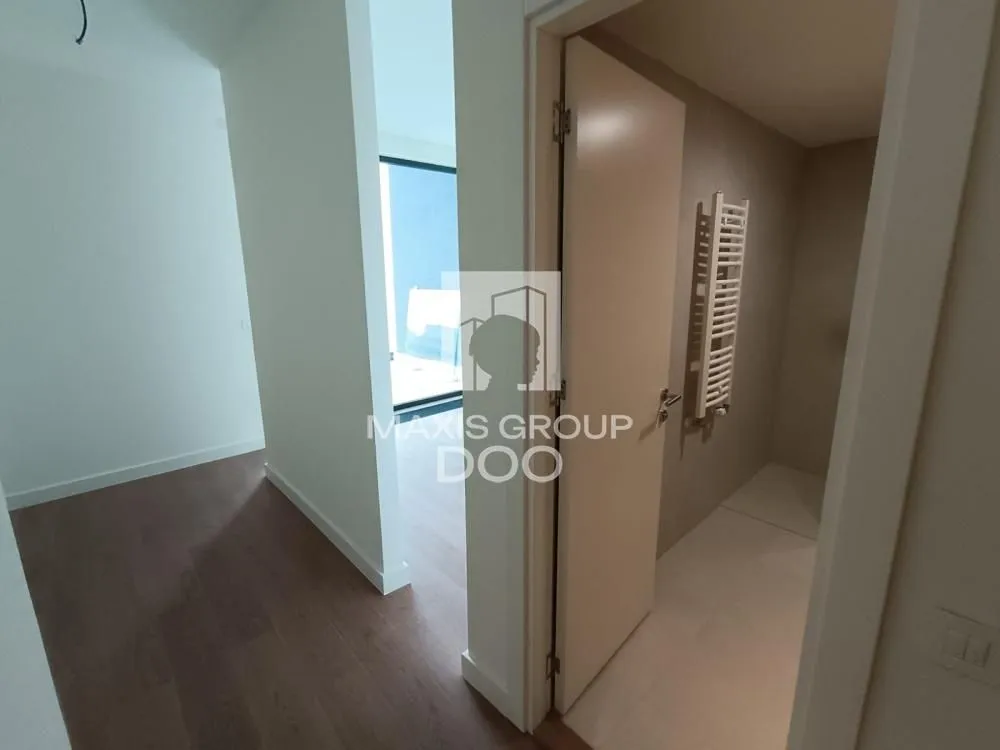 Rent, apartment, 250m², Savski Venac, Beograd