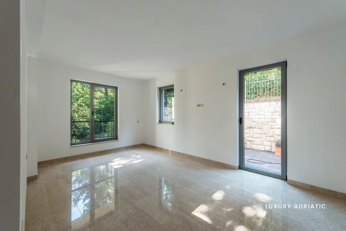 Sale, house, 510m², Kotor, Crna Gora
