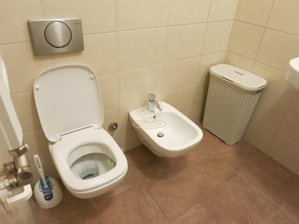 Rent, two bedroom apartment, 60m², Kalenić Pijaca, Vračar Sve Podlokacije