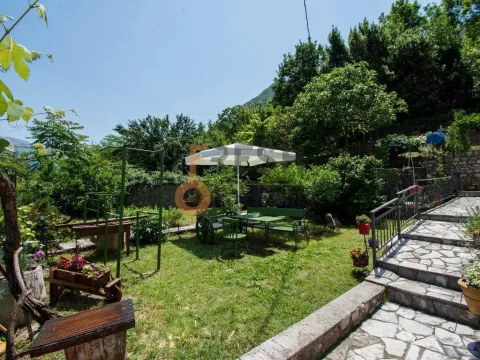 Sale, house, Kotor, Crna Gora - image 9