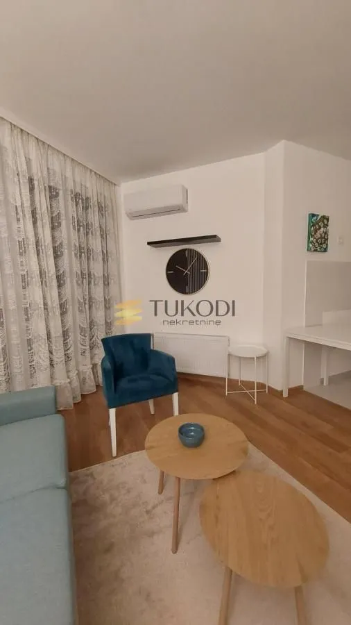 Izdavanje, garsonjera, 30m², Sajmište, Novi Sad