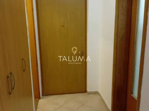 Prodaja, dvosoban stan, 141m², Stari Aerodrom, Podgorica - image 6