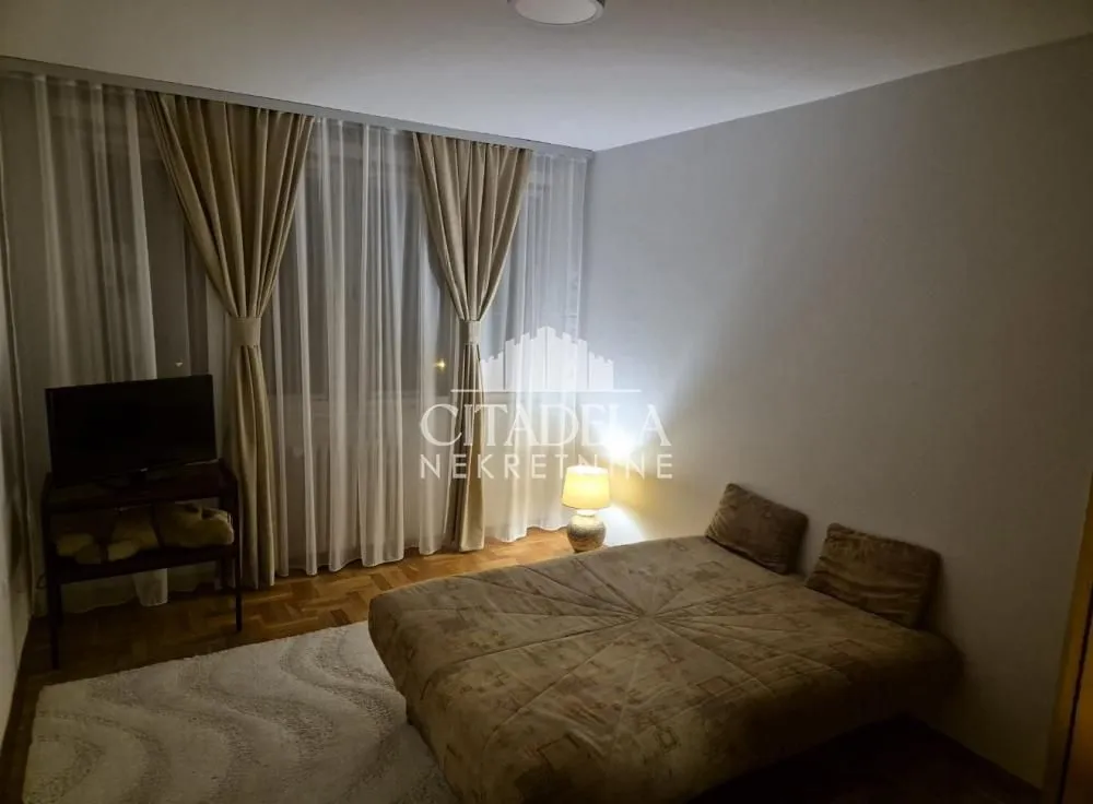 Prodaja, trosoban stan, 71m², Autokomanda, Voždovac Sve Podlokacije