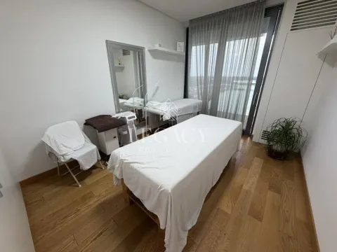 Izdavanje, trosoban stan, 92m², Savski Venac, Beograd - image 6