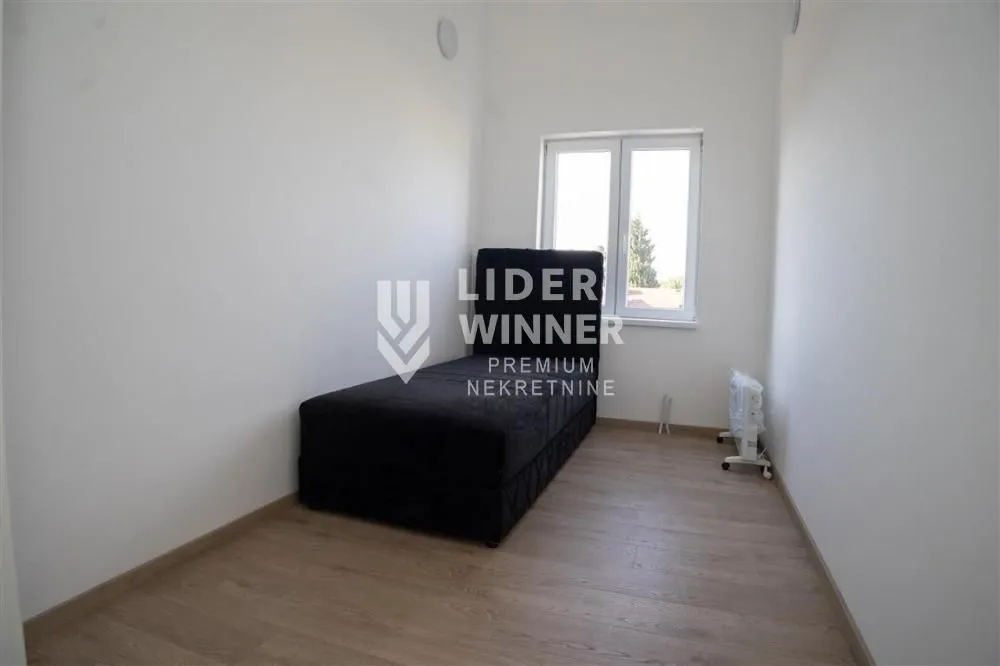 Rent, four bedroom apartment, 125m², Čukarica, Beograd