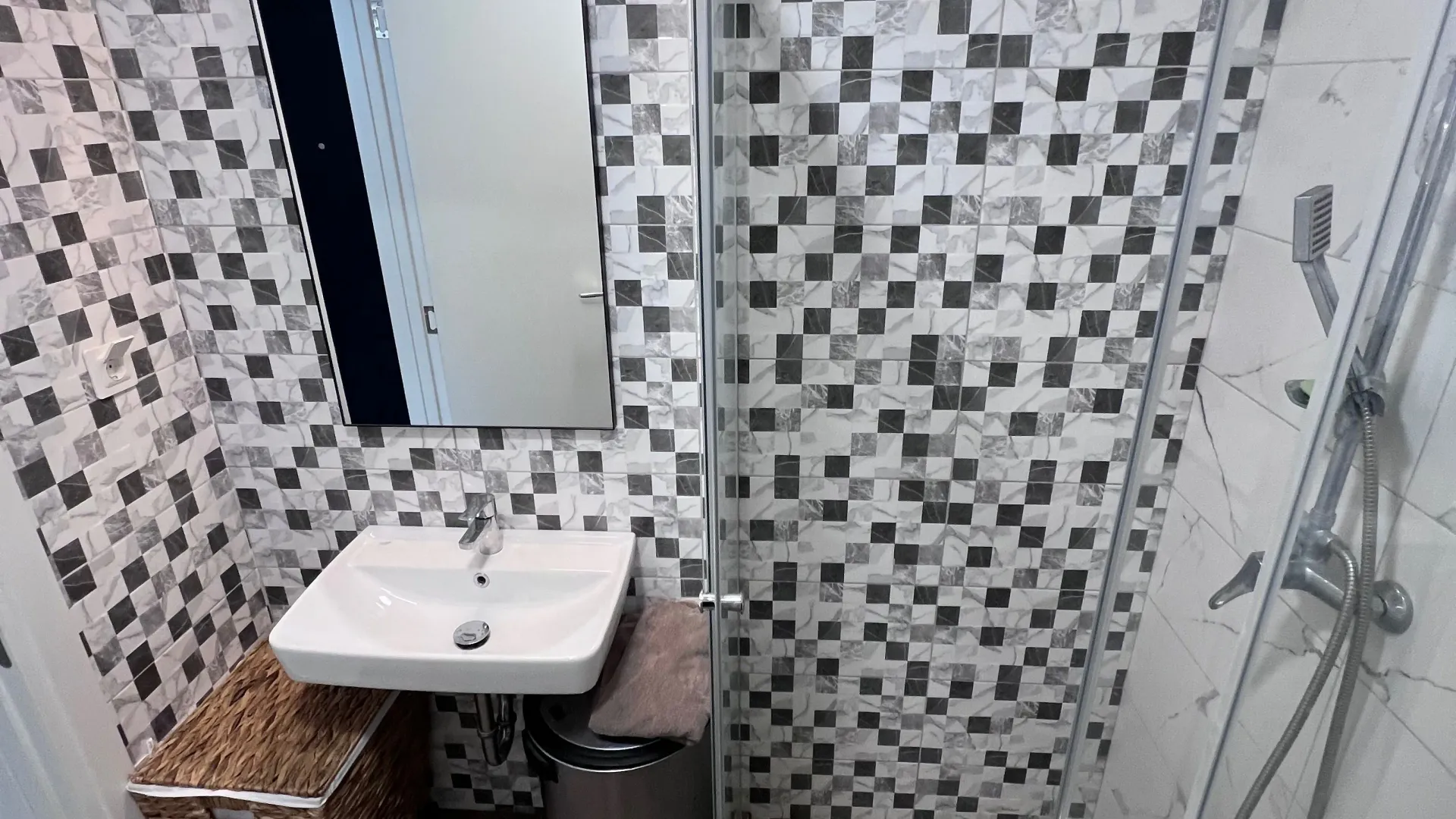 Prodaja, jednosoban stan, 30m², Radanovići, Kotor