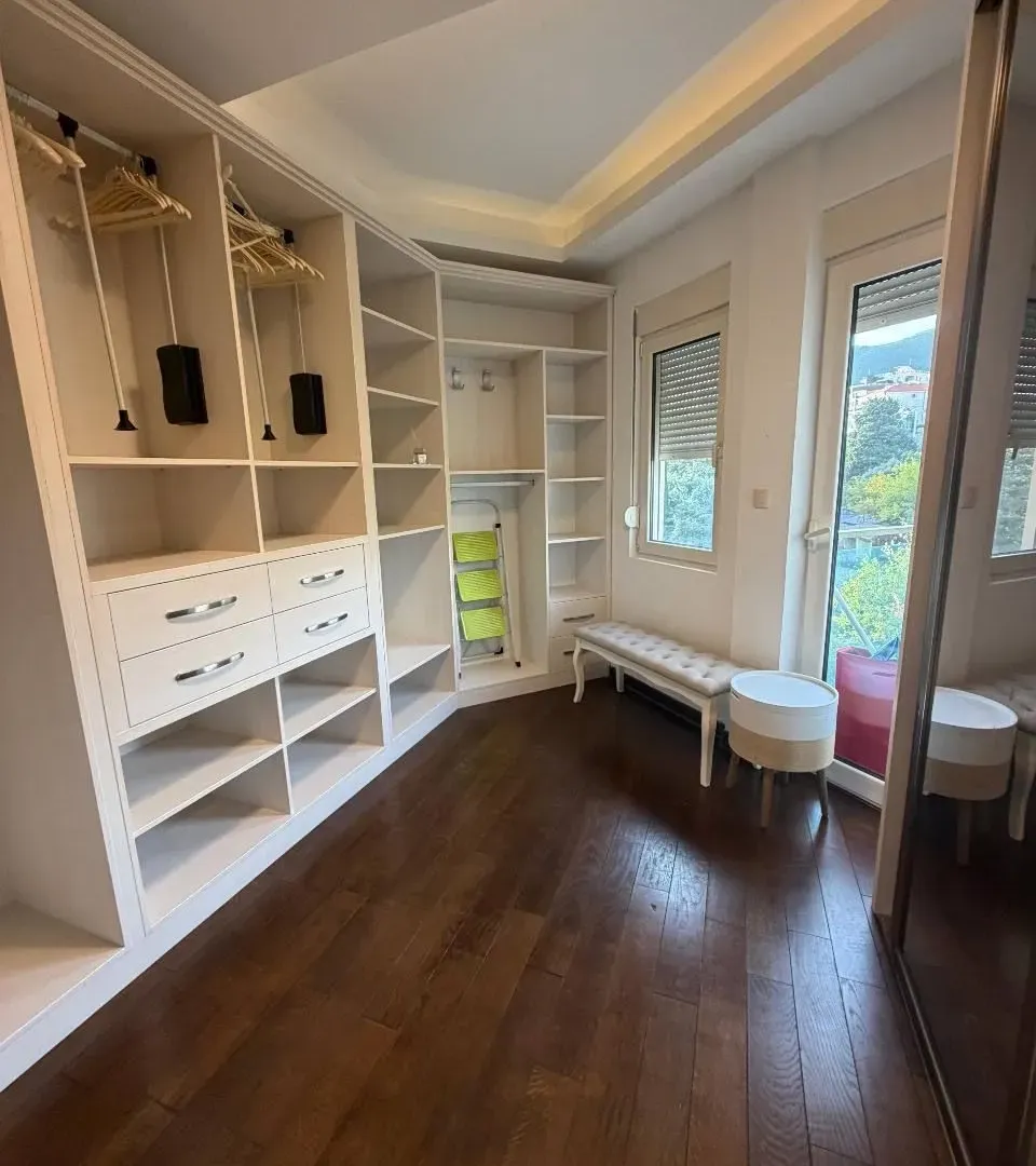 Sale, two bedroom apartment, 89m², Bečići, Budva