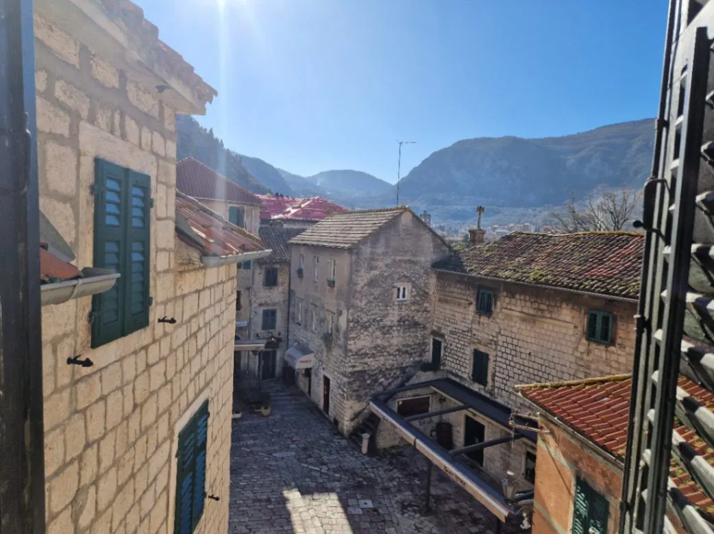 Sale, two bedroom apartment, 78m², Stari Grad Kotor, Kotor
