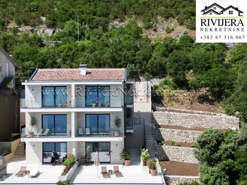 Prodaja, dvosoban stan, 59m², Njivice, Herceg Novi