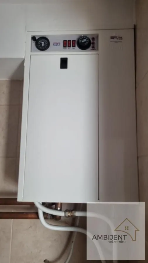 Prodaja, četvorosoban stan, 97m², Zvezdara Sve Podlokacije, Beograd