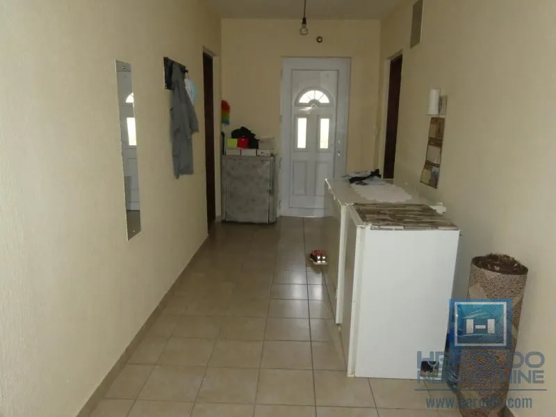 Prodaja, kuća, 279m², Strelište, Jagodina