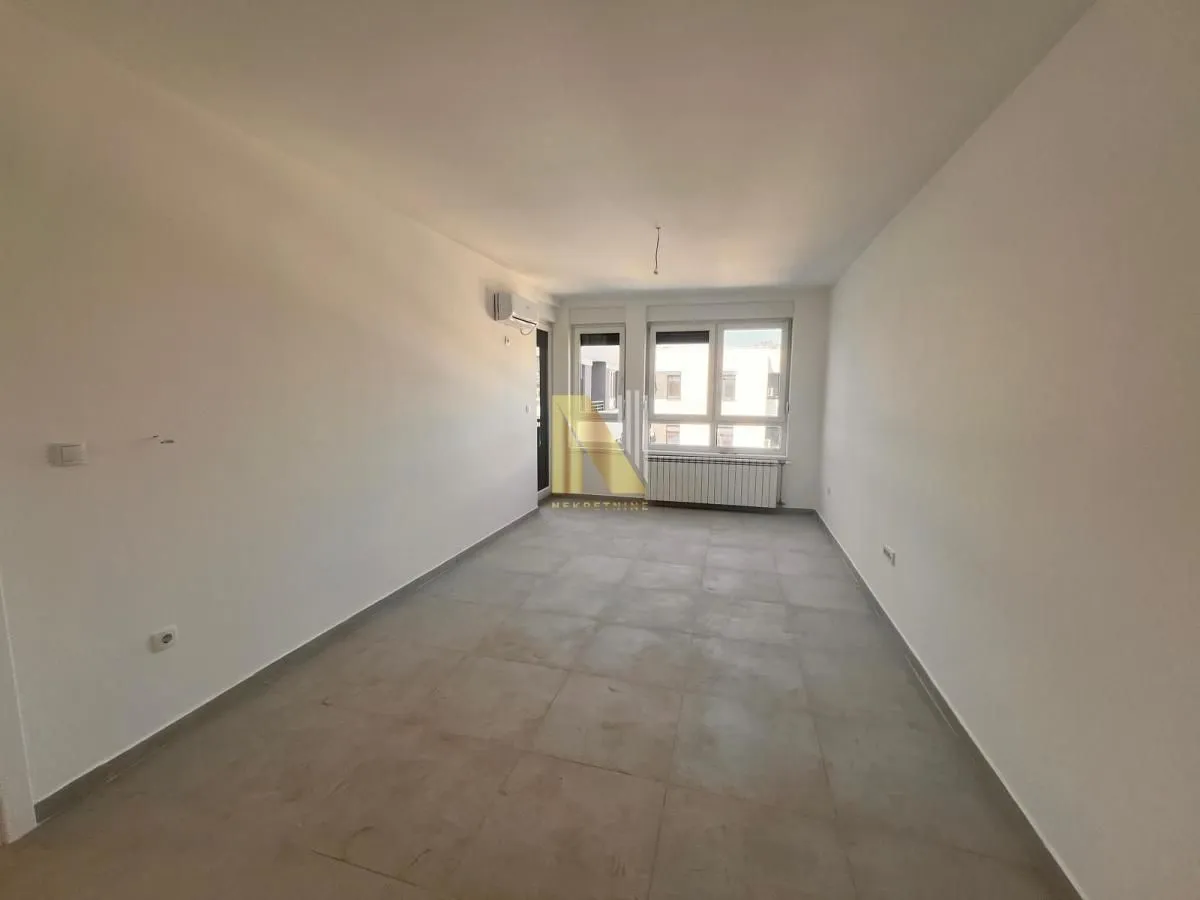 Prodaja, četvorosoban stan, 224m², Telep, Novi Sad Sve Podlokacije