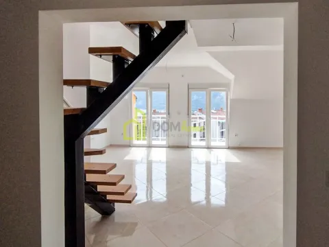 Prodaja, trosoban stan, 110m², Herceg Novi, Crna Gora - image 7