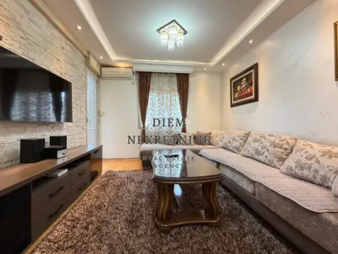 Izdavanje, dvosoban stan, 74m², Ljubović, Podgorica - image 9