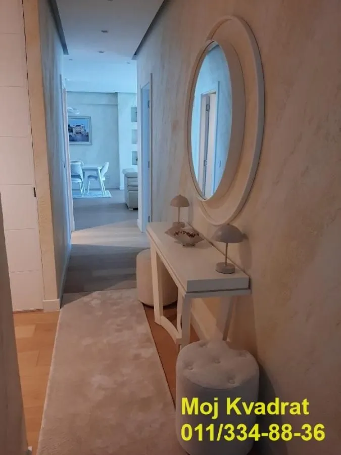 Izdavanje, četvorosoban stan, 121m², Savski Venac, Beograd