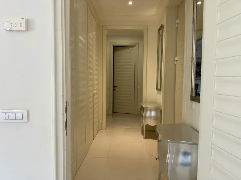 Rent, two bedroom apartment, 130m², Porto Montenegro, Tivat - image 10