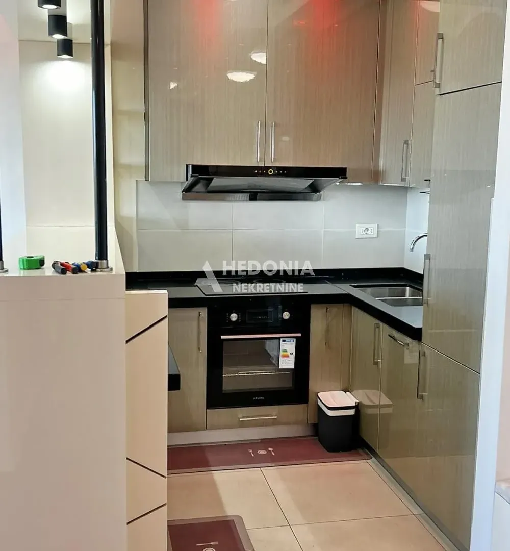 Rent, four bedroom apartment, 88m², Novi Beograd Sve Podlokacije, Beograd