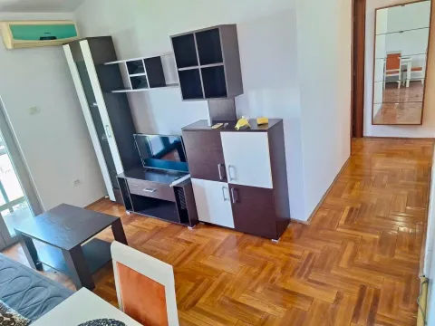 Rent, one bedroom apartment, 38m², City Kvart, Podgorica - image 2