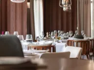 Izdavanje, ugostiteljski objekat, 200m², City Kvart, Podgorica - image 1