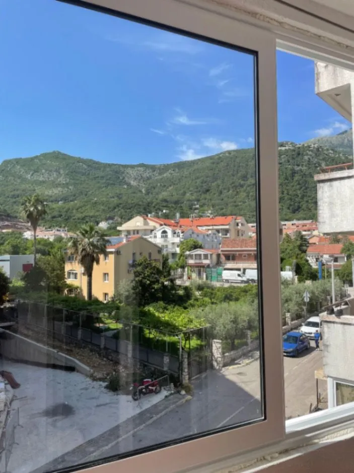 Izdavanje, garsonjera, 30m², Babilonija, Budva