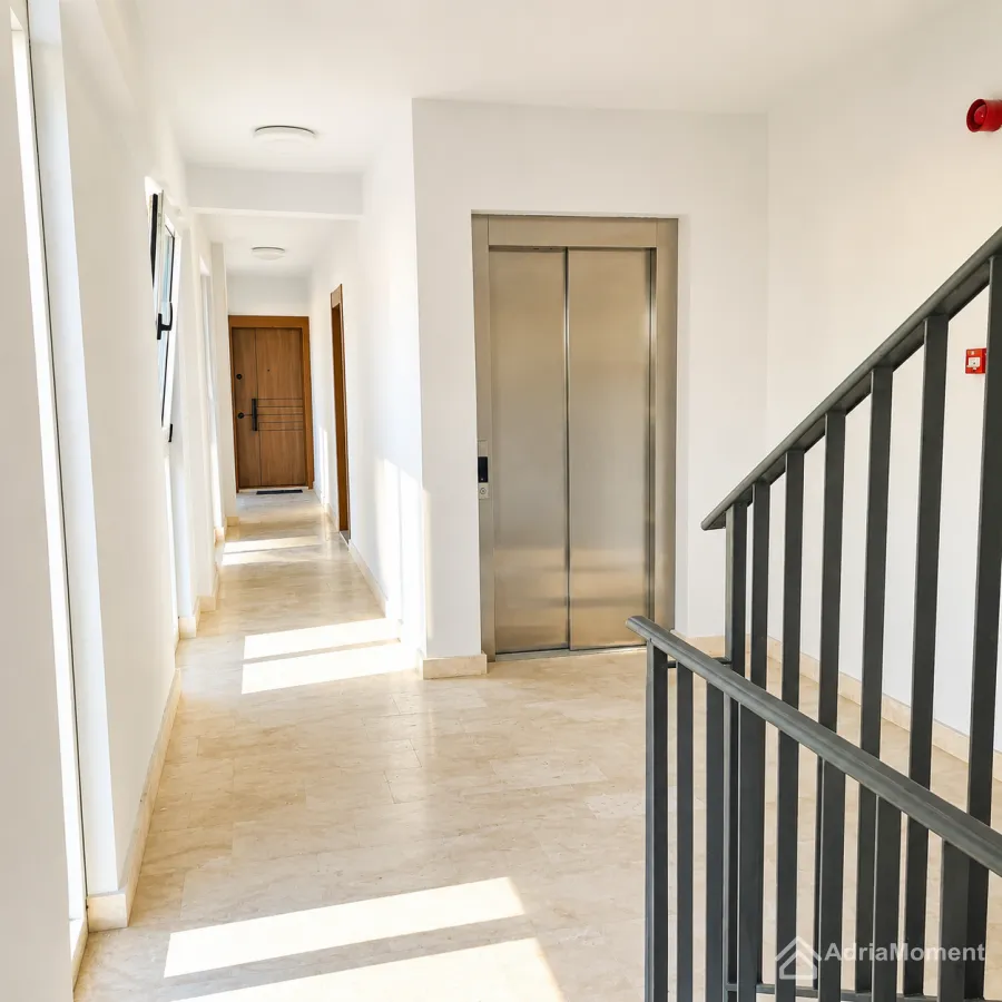 Prodaja, dvosoban stan, 63m², Mrčevac, Tivat