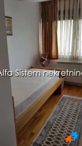 Rent, three bedroom apartment, 86m², Vračar Hram, Vračar Sve Podlokacije