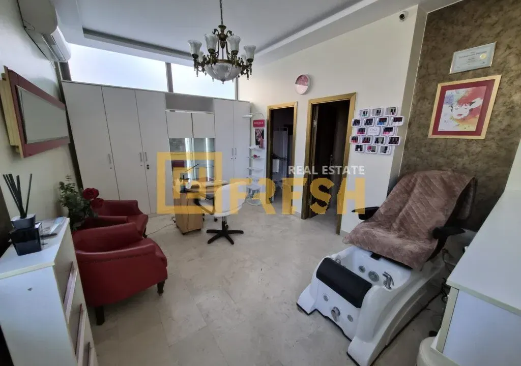 Prodaja, poslovni prostor, 60m², Pejton, Podgorica