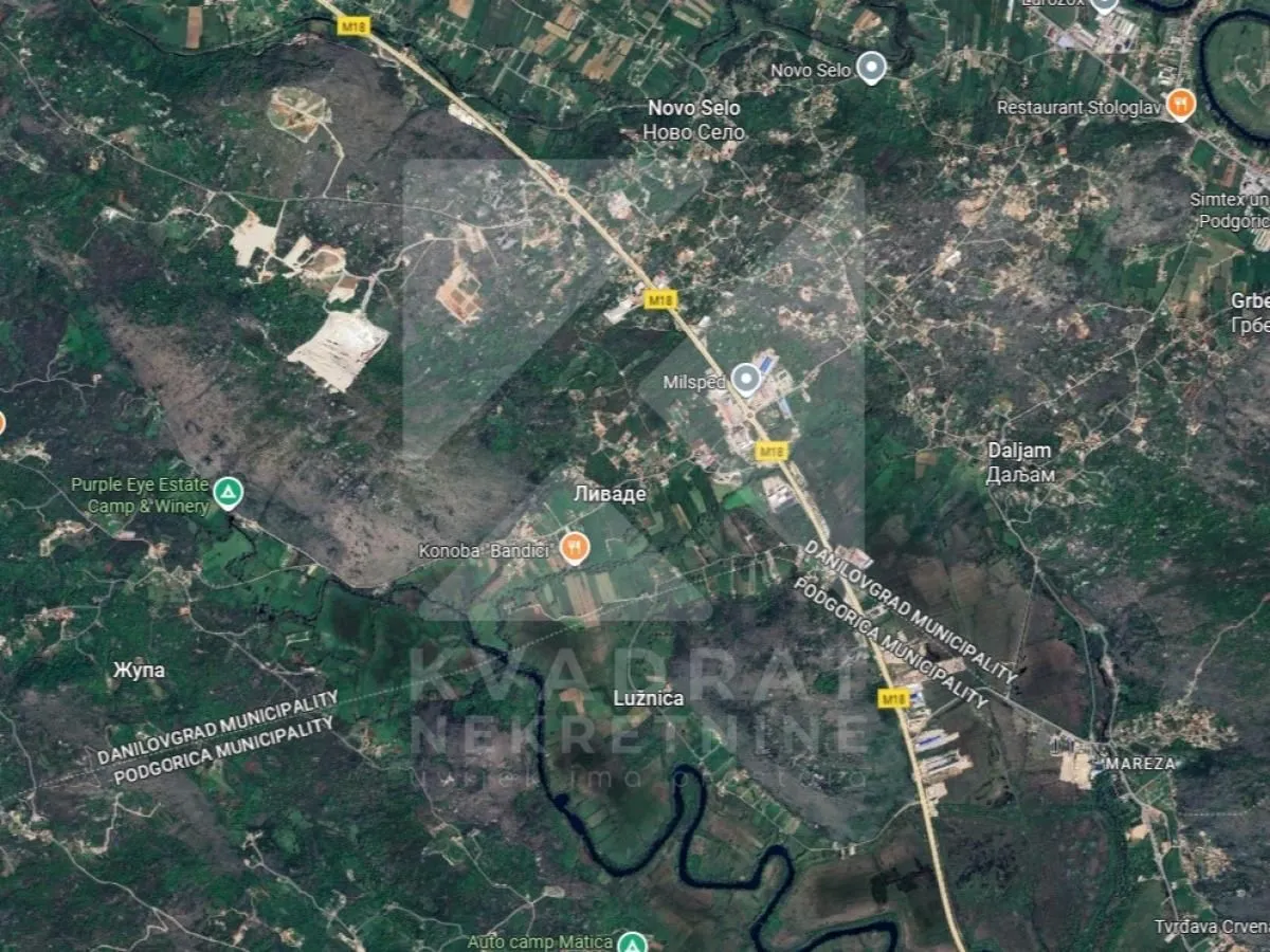 Satelitski snimak šire lokacije sa ucrtanim granicama.