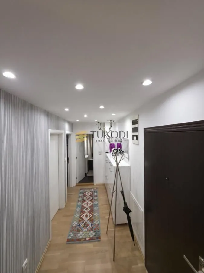Prodaja, trosoban stan, 57m², Podbara, Novi Sad Sve Podlokacije