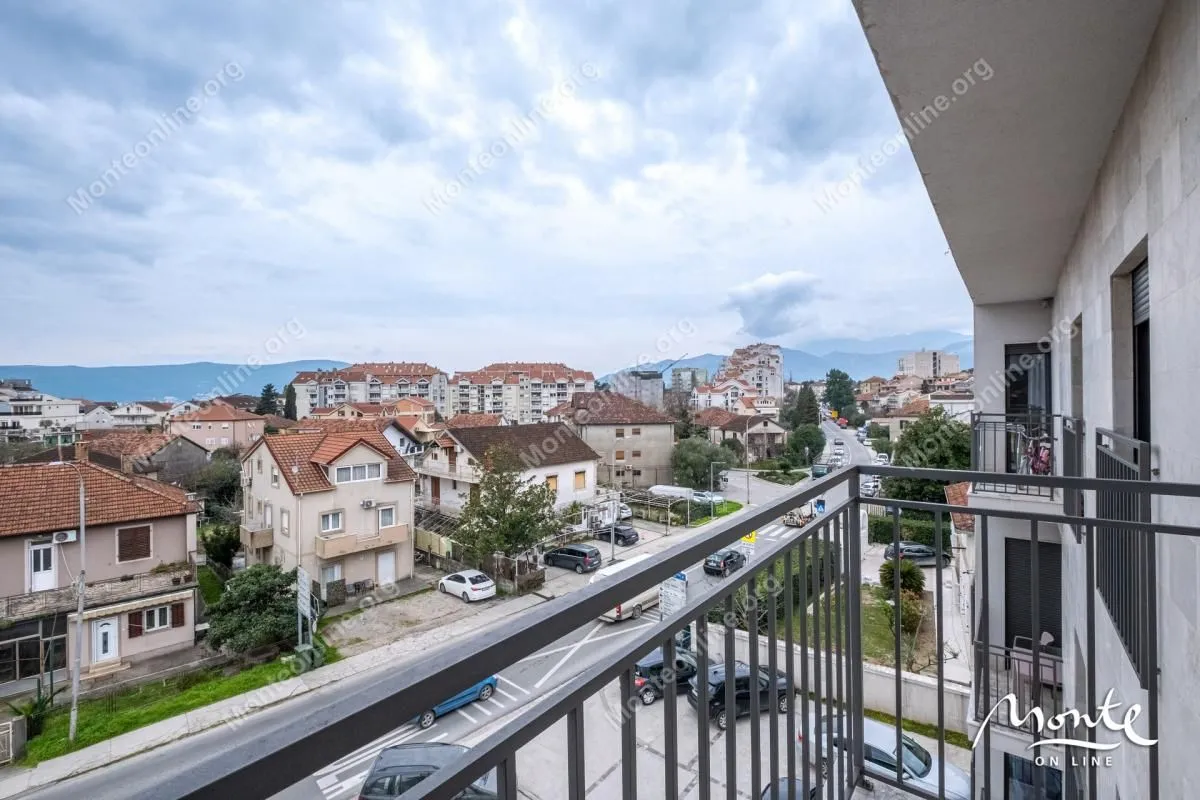 Prodaja, trosoban stan, 236m², Tivat, Crna Gora