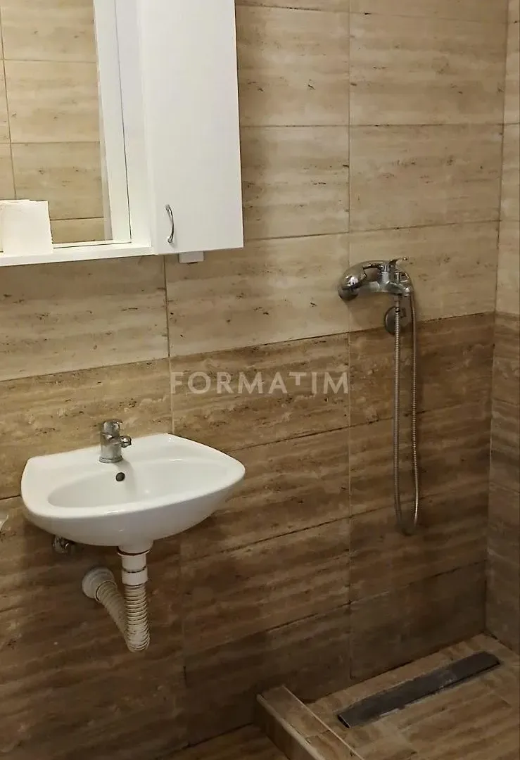 Izdavanje, dvosoban stan, 45m², Zvezdara Sve Podlokacije, Beograd