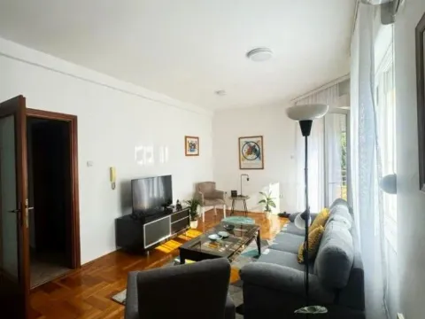 Izdavanje, stan, 55m², Momišići, Podgorica - image 2