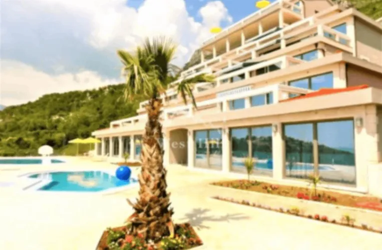 Sale, house, 3200m², Blizikuće, Budva