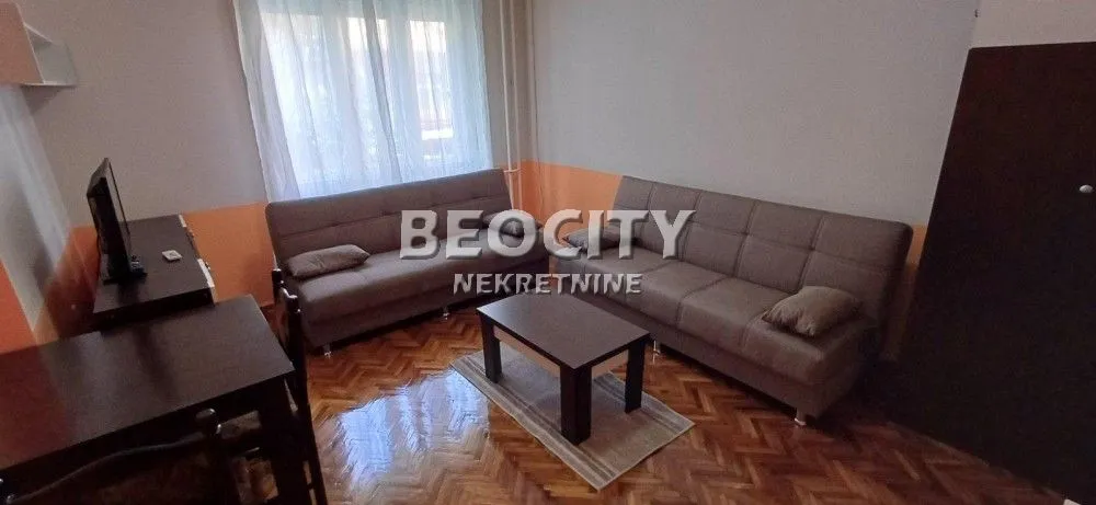 Prodaja, jednosoban stan, 29m², Centar, Novi Sad