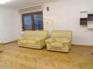 Izdavanje, kuća, 160m², Savski Venac, Beograd - image 1