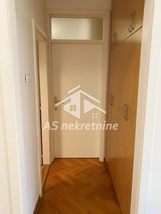 Rent, two bedroom apartment, 54m², Stari Grad, Beograd