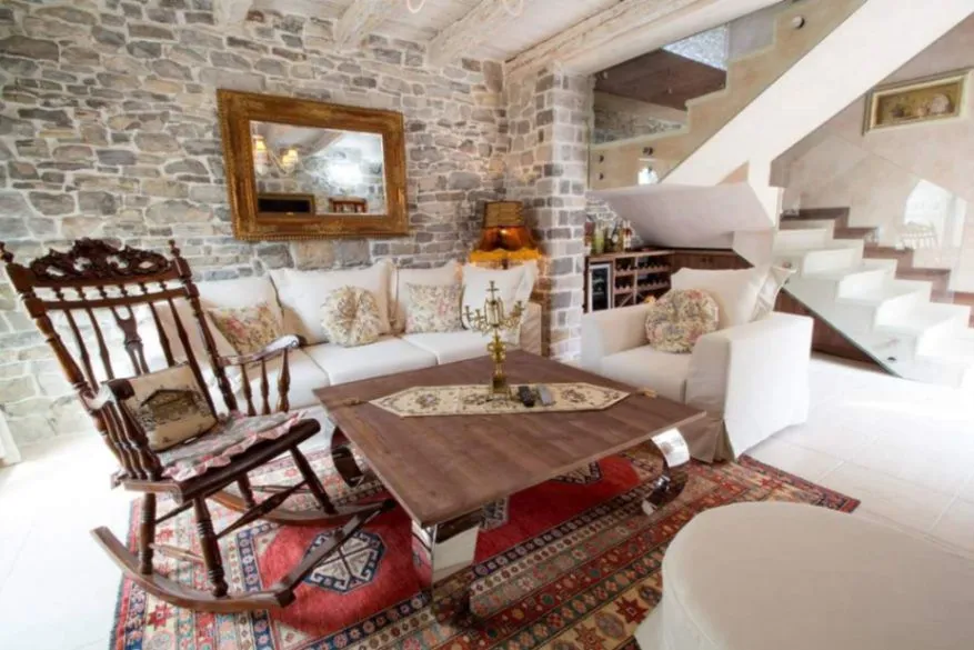 Prodaja, kuća, 125m², Opatovo, Tivat